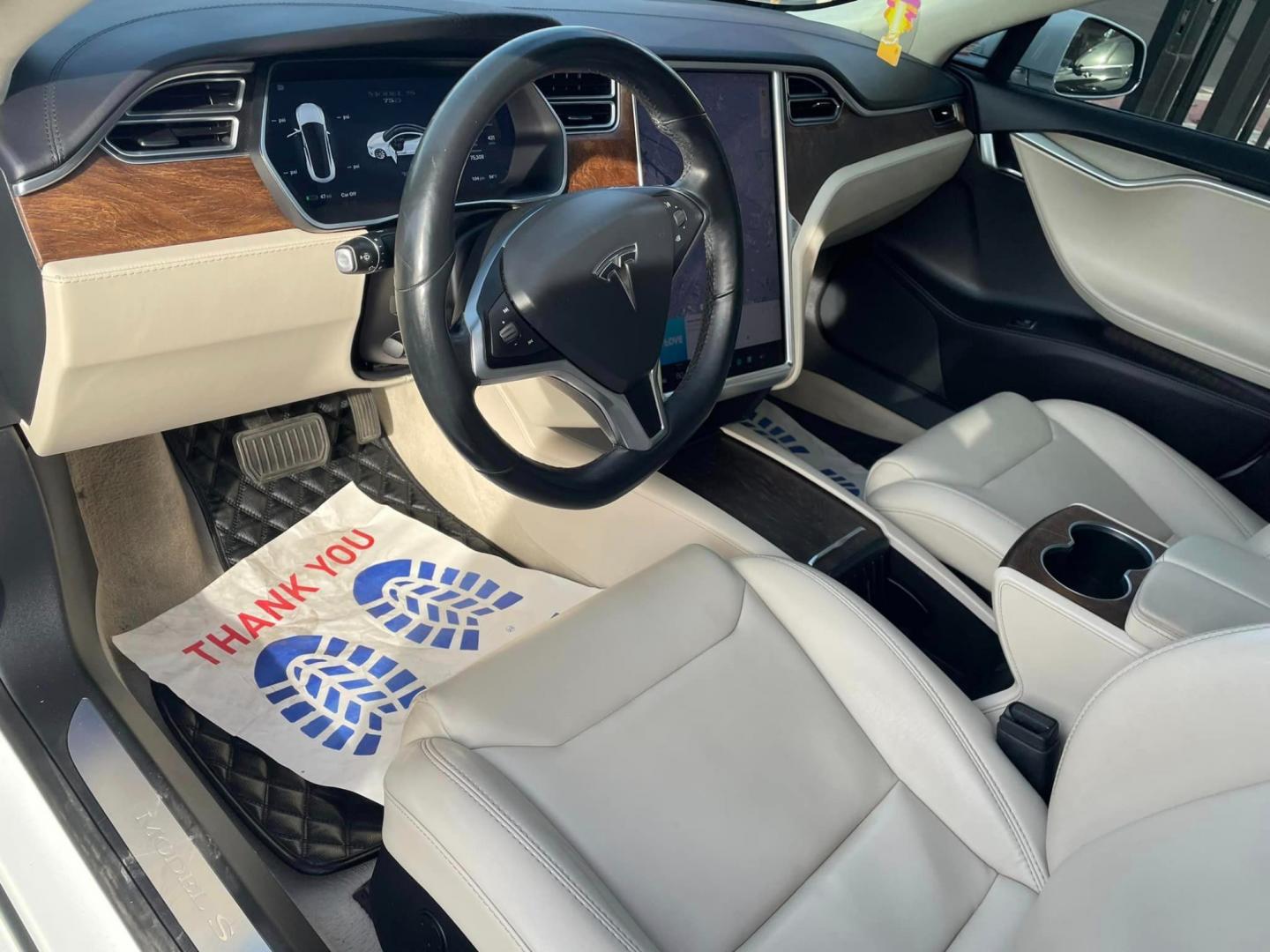 2018 WHITE /White Gold Tesla Model S (5YJSA1E23JF) , located at 744 E Miner Ave, Stockton, CA, 95202, (209) 944-5770, 37.956863, -121.282082 - PLUS TAXES AND FEES - Photo#6